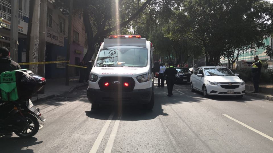 Cuerpos de emergencia atendieron a la mujer, pero murió por las lesiones de gravedad.