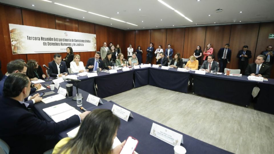 Se analizó el dictamen por el que se propone la terna de aspirantes a ocupar la presidencia de la CNDH.