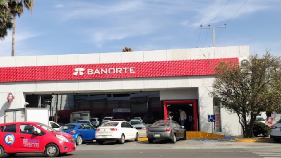 La parte afectada denunció el faltante en su cuenta en la sucursal bancaria Banorte en la colonia Valle de Santa Engracia.