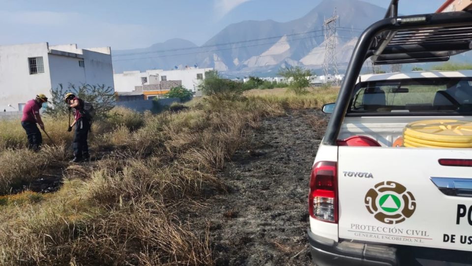 El incendio se suscitó en un terreno baldío de la colonia Portal de San Francisco.