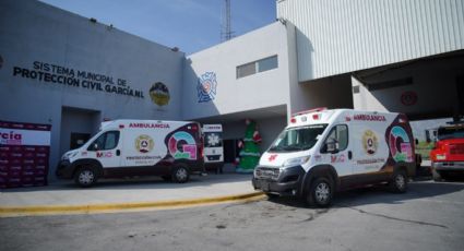 García recibe nuevas ambulancias para mejorar la atención de emergencias