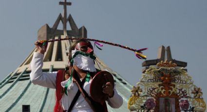 Colman fieles devotos santuario de la Virgen de Guadalupe