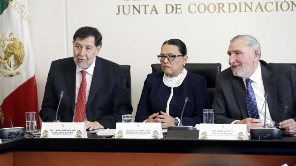 La titular de la Segob se reunió con senadores.
