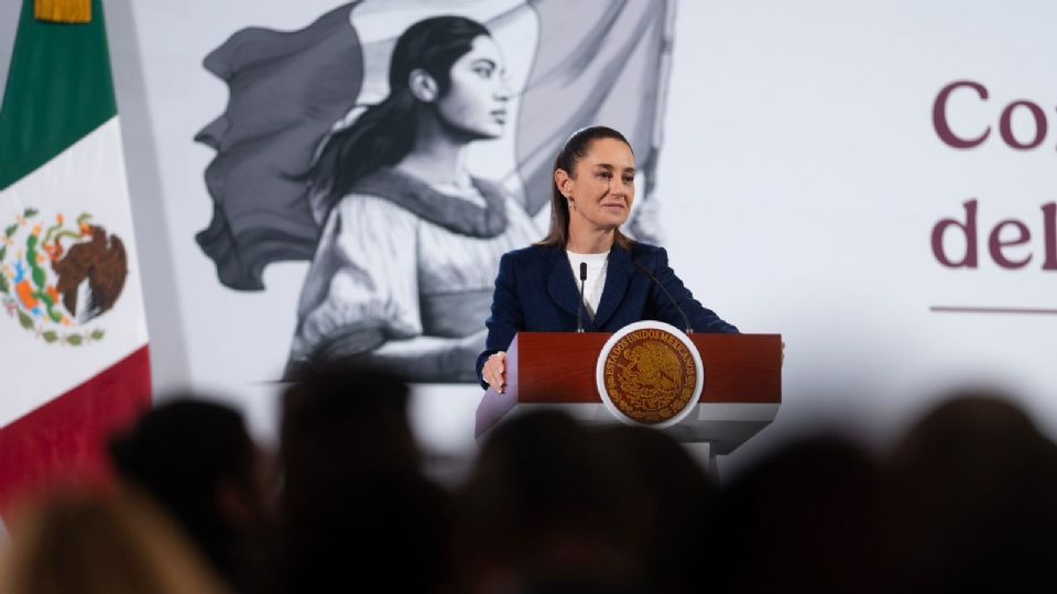 Claudia Sheinbaum celebra la unión de las fuerzas políticas en México ante la imposición de aranceles por Trump.