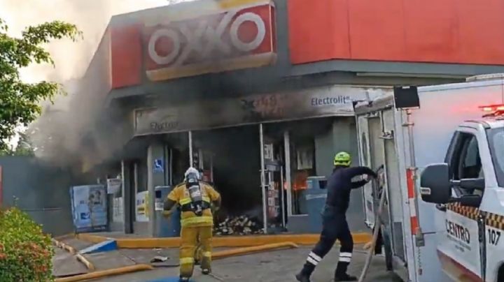 Motín en Villahermosa: se registra quema de autos, tiendas y disturbios en Cereso | VIDEOS