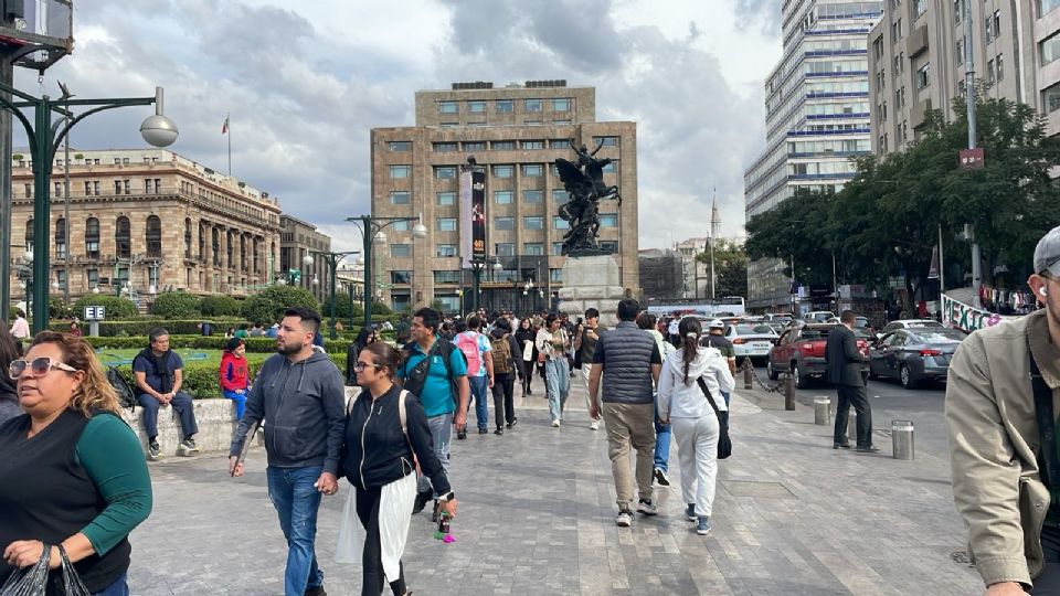 Las inmediaciones del Palacio de Bellas Artes quedaron libres de ambulantes.