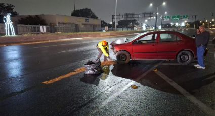 Choque en Fidel Velázquez y Fray Luis de León deja daños materiales