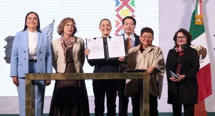 La Universidad Rosario Castellanos será nacional, Claudia Sheinbaum firma decreto