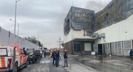 Incendio en fábrica de Apodaca se reactiva