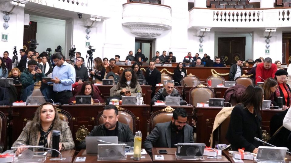 Sesión en el Congreso CDMX.