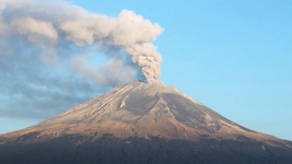 Ceniza del volcán Popocatépetl podría caer en zonas de la CDMX.