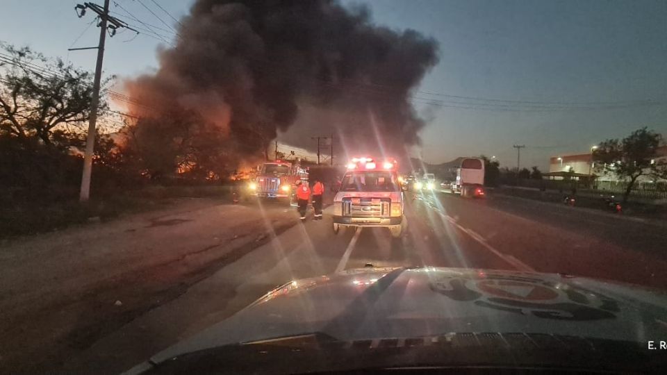 El incendio se suscitó en la colonia Parque Industrial Stiva El Jaral.