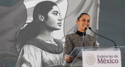 Desea Sheinbaum feliz año 2025 a los mexicanos y cierra este 2024 con la siembra de un abeto en Palacio Nacional