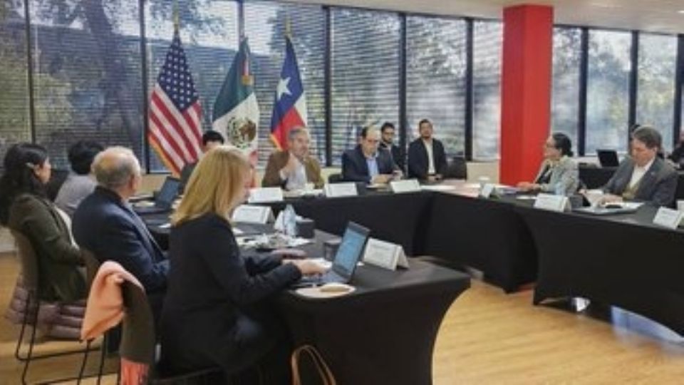 Juan Ramón de la Fuente, titular de la SRE, comenzó una gira para reunirse con cónsules mexicanos en EU ante deportaciones masivas de Trump.