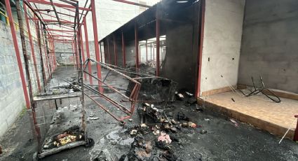 Se incendia puesto en mercado del centro de Monterrey