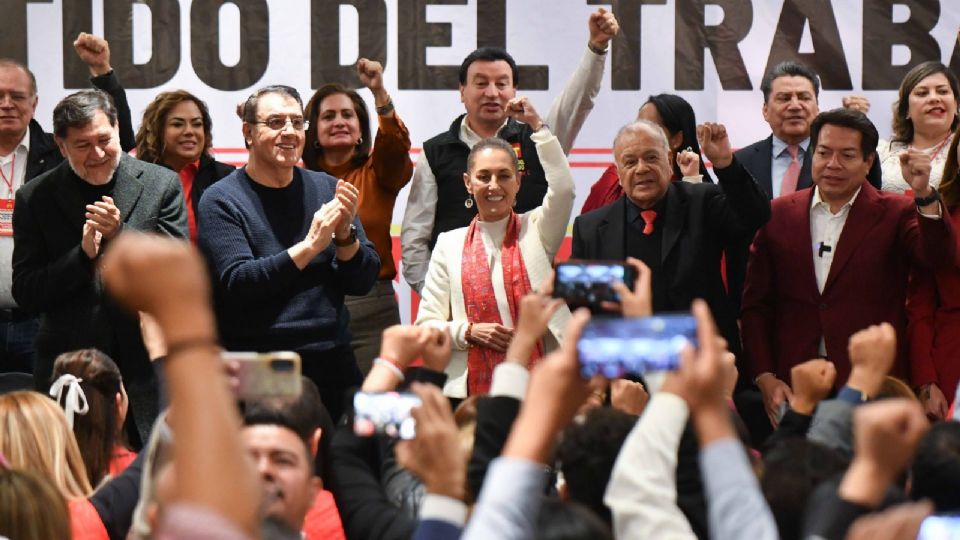 Libro de AMLO está lleno de lecciones políticas y de vida, dice Sheinbaum.
