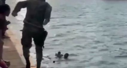 Así rescataron marinos a un bebé que cayó al mar en Veracruz (Video)