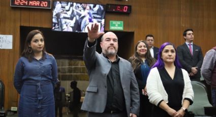 José Alfredo Pérez Bernal rinde protesta como diputado local
