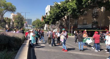 Trabajadores del IPN bloquean vialidades; exigen pago de la medida del Bienestar