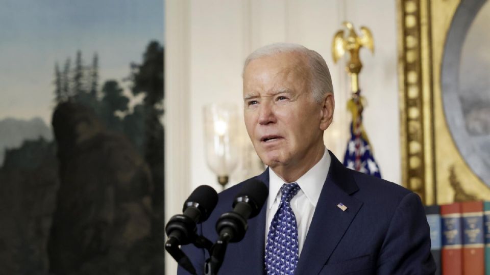 El presidente de EU, Joe Biden, responsabiliza a Vladimir Putin de la muerte del líder opositor Alexei Navalny.