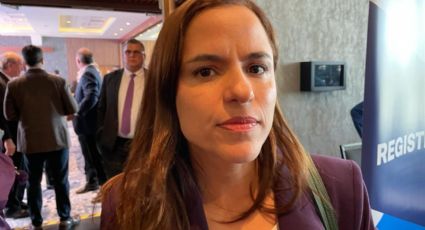 Regidora de San Pedro avanza en recaudación de firmas para cancelación de refinería de Cadereyta