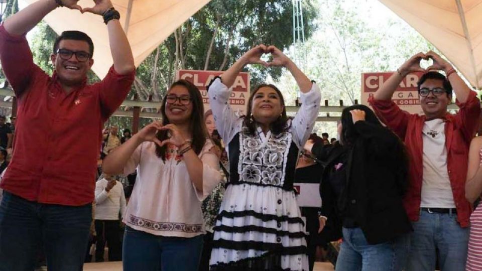 Clara Brugada convoca a jóvenes de CDMX a radicalizarse en la lucha y defensa de sus derechos