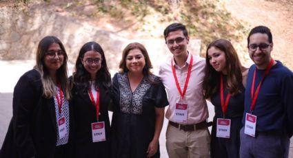 Clara Brugada Molina se compromete con la juventud en la Universidad Iberoamericana
