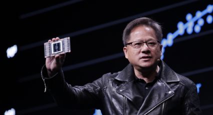 Jensen Huang, CEO de NVIDIA pronostica que dentro de 5 años la IA superará a los humanos