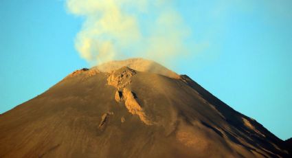 Permanece estable actividad del Volcán Popocatépetl con caída de ceniza