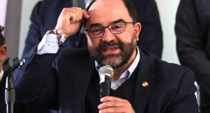 Emilio Álvarez Icaza se suma a la bancada del PRD en la Cámara Alta
