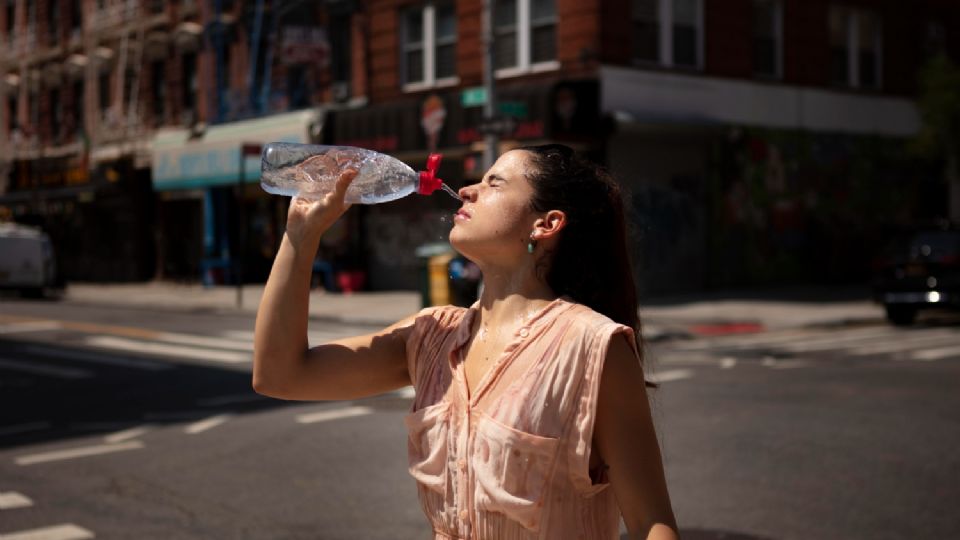 La temperatura máxima de hoy fue de mas de 32 grados.