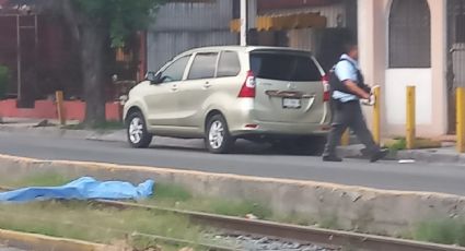 Ejecutan a hombre cerca de las vías del tren en la colonia Pedro Lozano