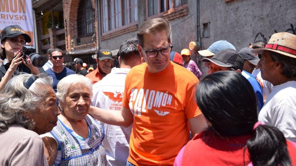 El candidato emecista se reunió con vecinos.