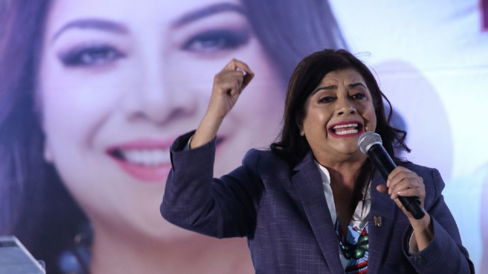 Clara Brugada va al frente de las encuestas en la CDMX