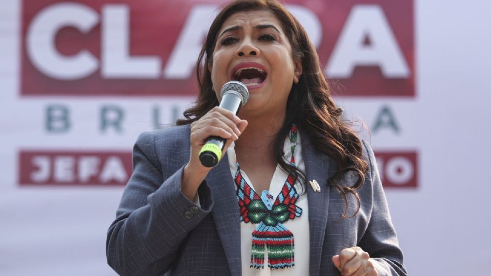 Denuncia Clara Brugada montaje de la oposición