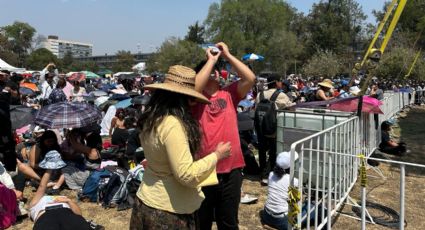 Eclipse solar 2024: Miles ya disfrutan en la UNAM el fenómeno natural