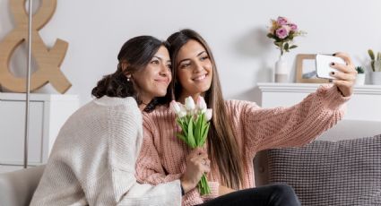 Felicita iglesia católica a las madres en su día