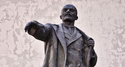 Cápsula del tiempo es encontrada en un monumento a Lenin; ¿Qué contiene?
