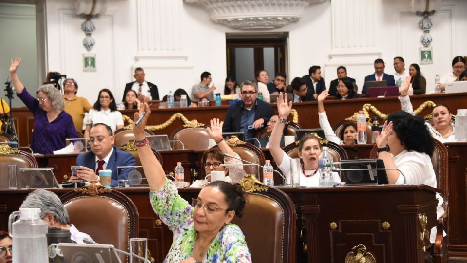 Sesión en el Congreso CDMX.