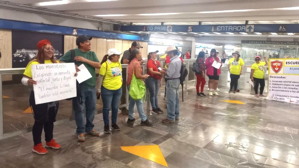 La Coordinadora Nacional de Trabajadores de la Educación realiza un nueva protesta.