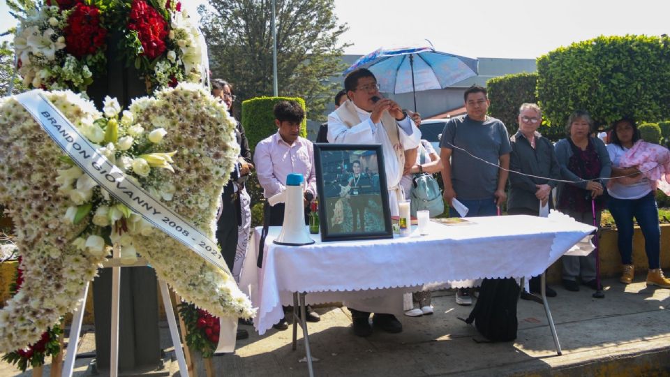 Misa y conferencia de familiares de los fallecidos por el accidente de la línea 12 del metro, dónde demandan justicia a tres años del fatal derrumbe en la estación Olivos de la línea dorada.