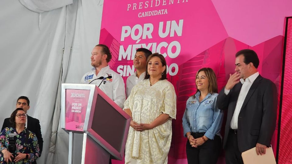 Xóchitl Gálvez, candidata presidencial de PRI, PAN y PRD.