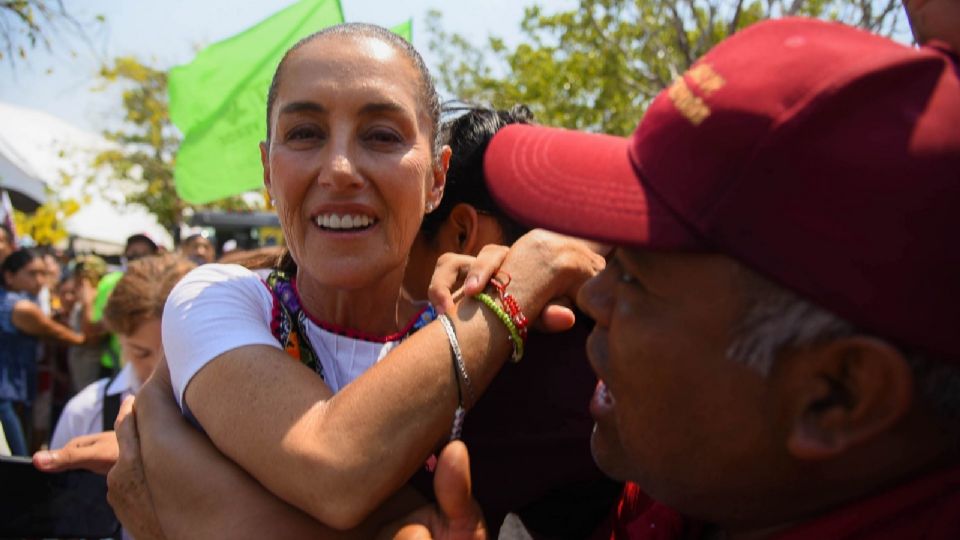 '¿Cuál es nuestro proyecto? Un solo Yucatán, disminuir las desigualdades, que a todos les vaya bien’, puntualizó Sheinbaum.
