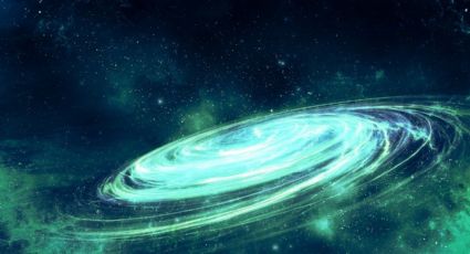 La ‘Mano de Dios’ es captada a mil 300 años luz, mientras emerge de una nebulosa: FOTO