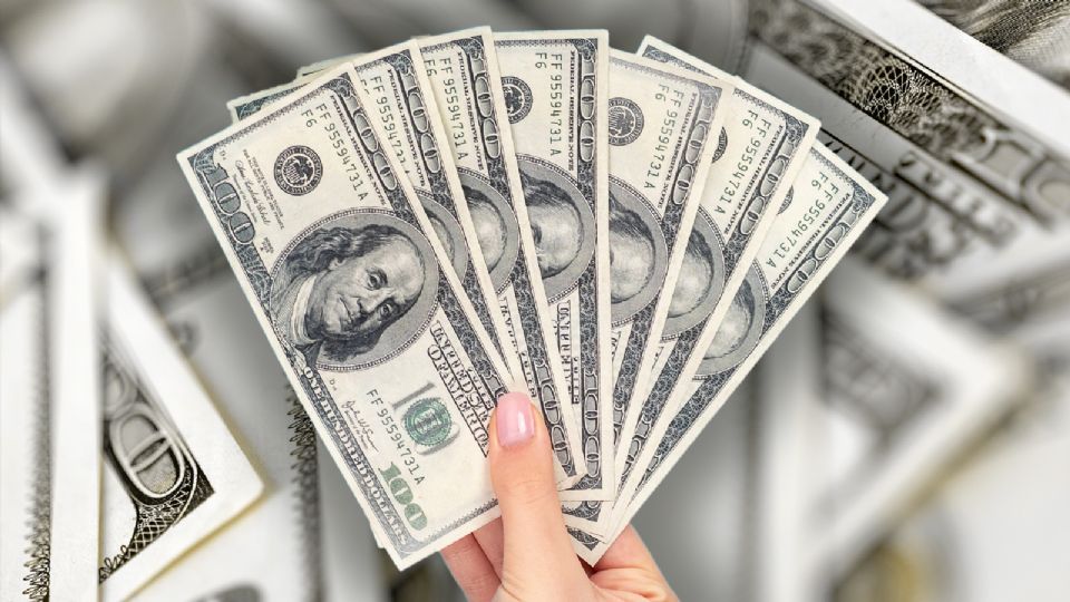 El dólar está por llegar a los 19 pesos.