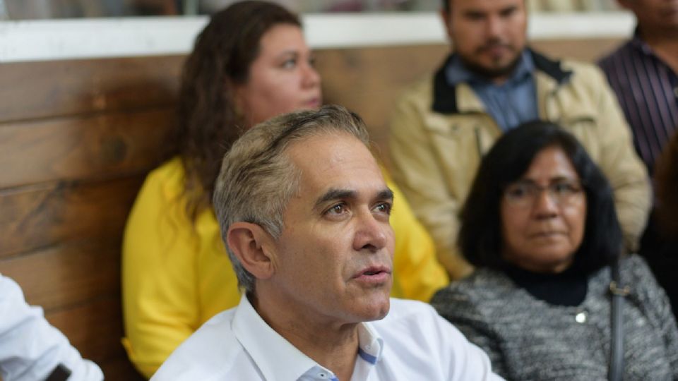 Miguel Ángel Mancera, coordinador del PRD en el Senado.