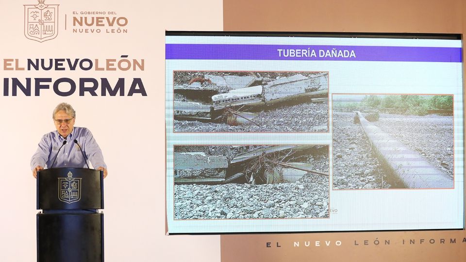 Juan Ignacio Barragán, titular de AyD, presenta informe sobre tuberías dañadas por el paso de la tormenta 'Alberto' en Nuevo León.