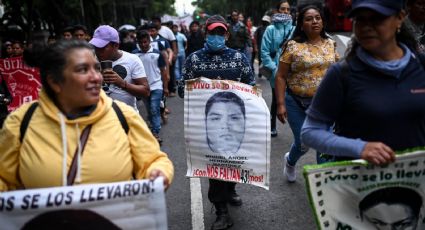 Recriminan fracaso de AMLO en caso Ayotzinapa