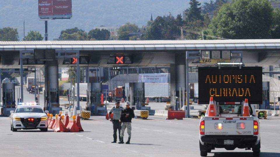 Caseta de cobro autopista México - Cuernavaca (Imagen ilustrativa)