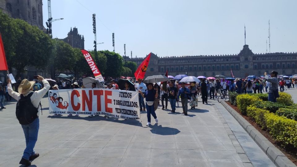 Integrantes de la CNTE llaman a la movilización.